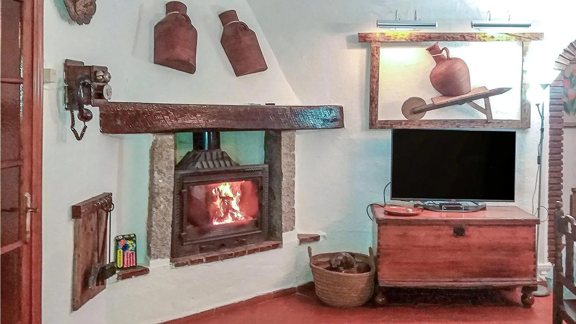Lovely Home In Alhaurin De La Torre With Wifi
