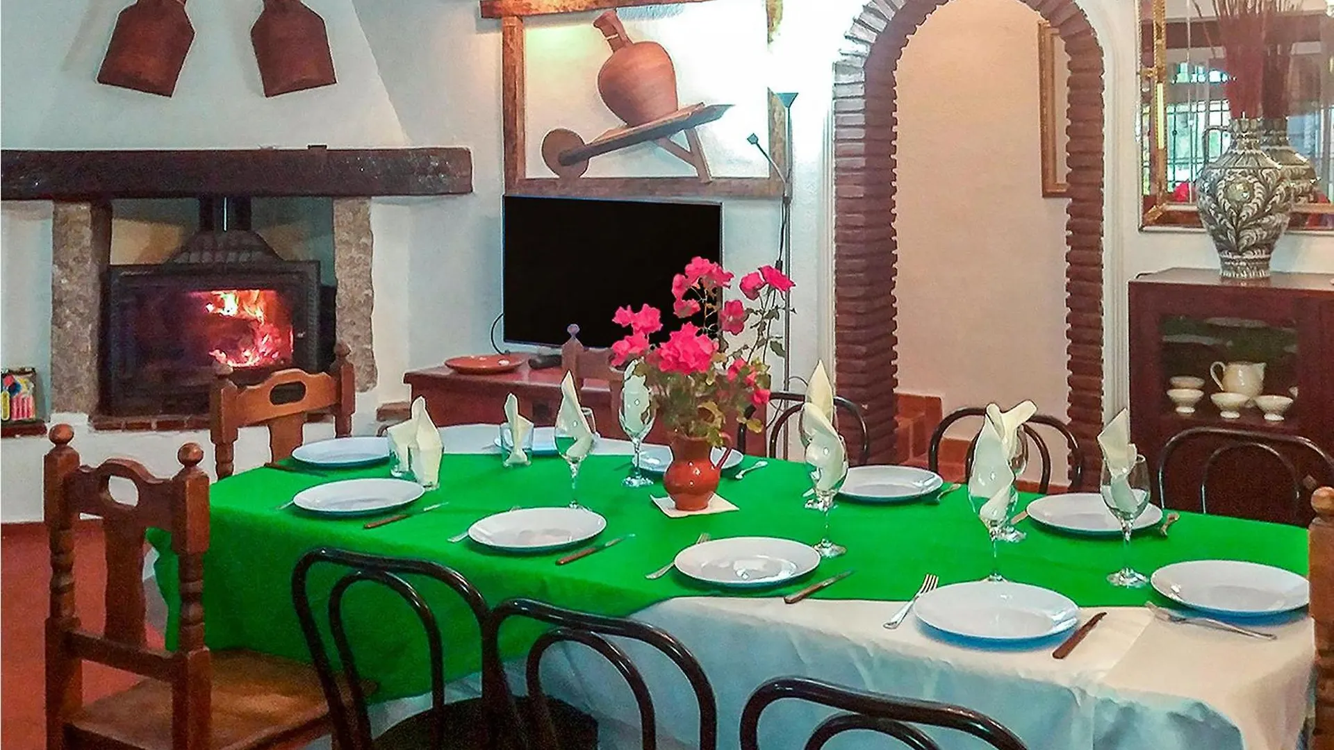 Lovely Home In Alhaurin De La Torre With Wifi 0*,
